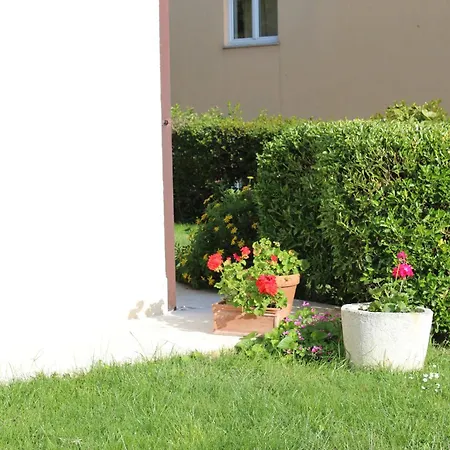 Apartman Bubu With Garden, Two Bedrooms Karpinjan